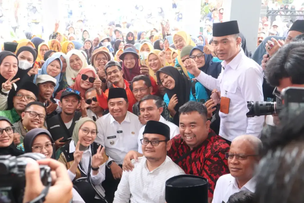 Massa dari PGM ditemui Bupati, Wabup, Sekda dan DPRD Garut