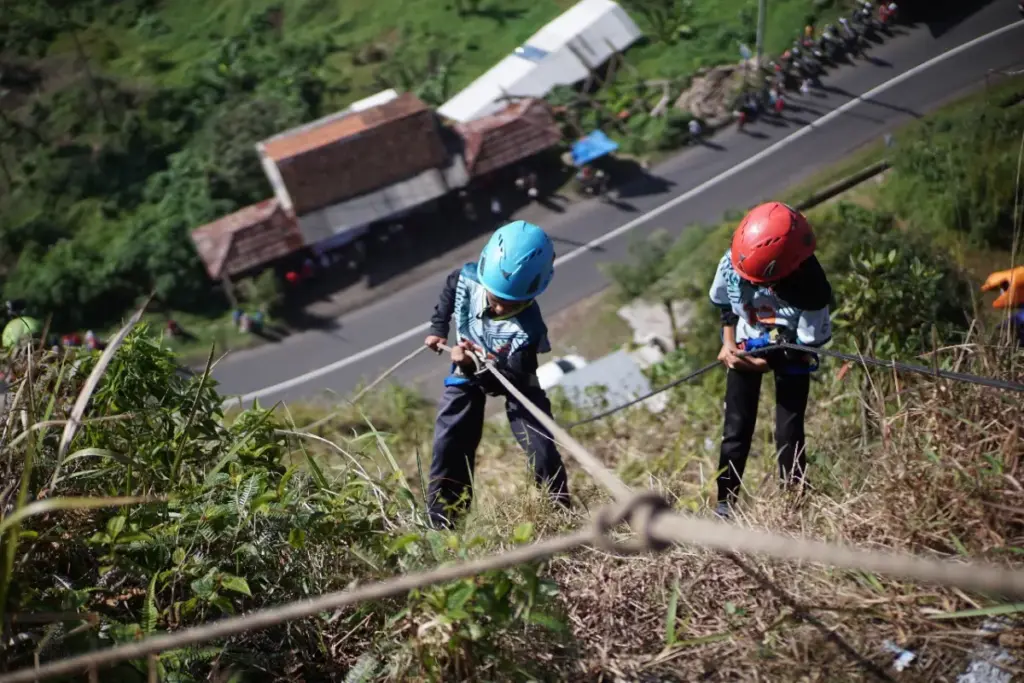 Batu Tumpang Cikajang/Rizki Peratami/Radar Garut