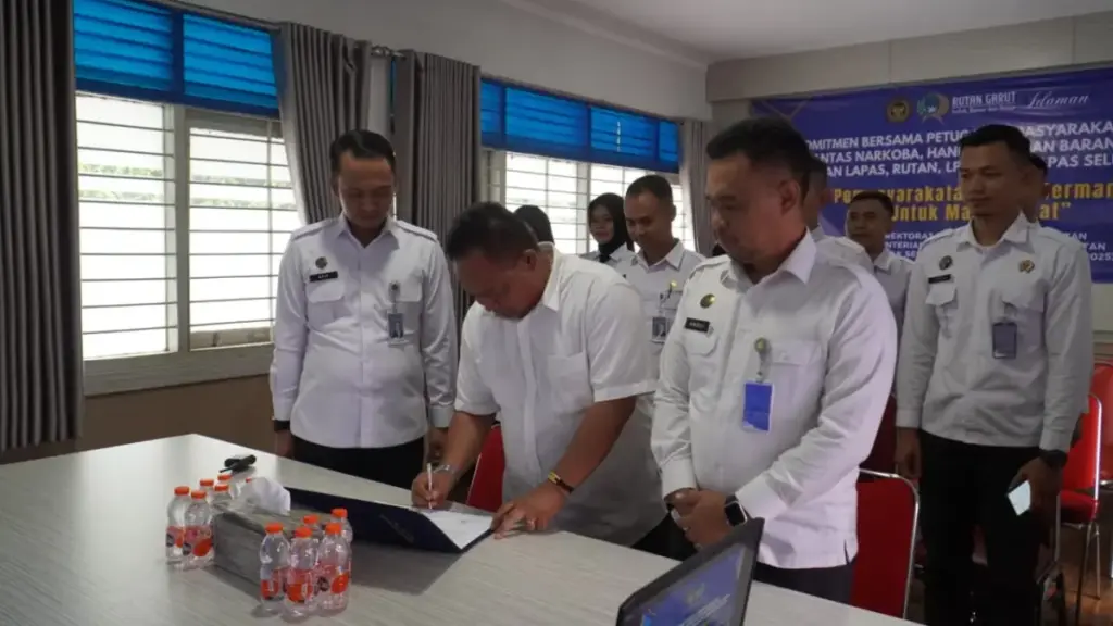 Rutan Garut Tandatangani Komitmen Bersama Pemberantasan Narkoba, Handphone, dan Barang terlarang