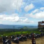 Saung Pantau Puncak Lendra Cisompet Garut. (Foto:Rizki/Radar Garut)