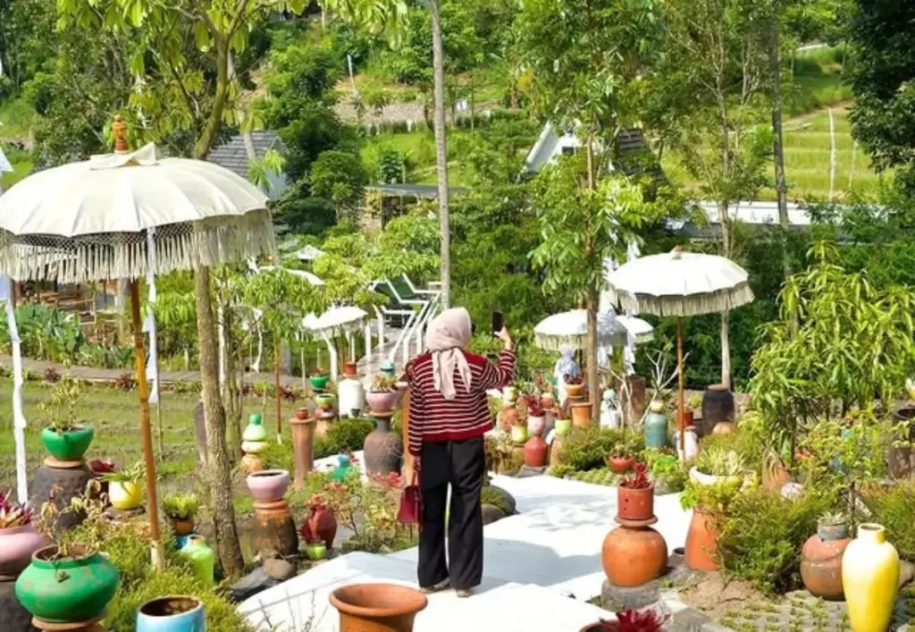 rumah makan di garut nuansa bali