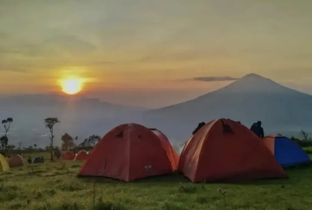Tempat camping terbaik di Garut