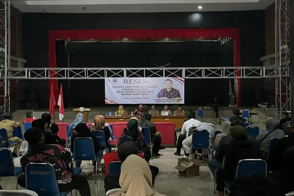 Yudha Puja Turnawan menggelar reses di Gedung Art Center