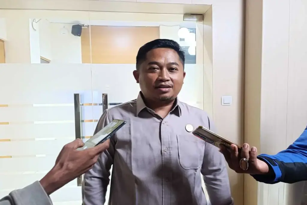 SMA di Garut Terancam Digusur Akibat Sengketa Tanah, Dadan Wadiansyah Minta Proses Belajar Tetap Berjalan Dadan Wadiansyah, Anggota DPRD Garut