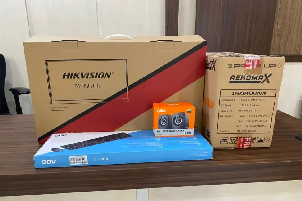 Desa Cintaasih Samarang Alokasikan Dana Desa Rp60 Juta untuk SID di Kantor Desa (Rizka/Radar Garut)