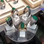 Batu Garut kualitas tinggi dijual di pasar Rawa Bening oleh bang Diang