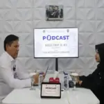 Kalapas Garut Rusdedy (kiri) saat diwawancarai dalam acara Podcast Radar Garut