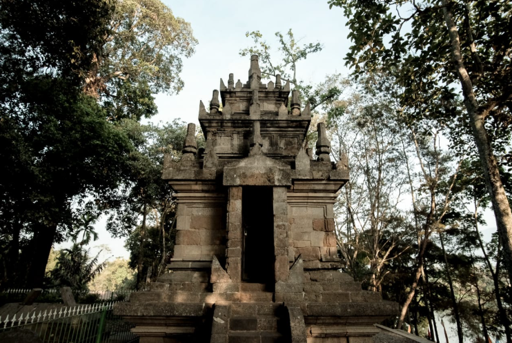 wisata candi cangkuang leles garut