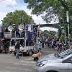 Ratusan buruh melakukan aksi demonstrasi