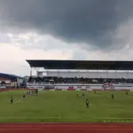 Persigar (biru) meski unggul jumlah pemain, Persigar dipermalukan Perses Sumedang dengan skor akhir 1-2