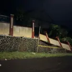 Tembok SDN Padaasih 2 Ambruk. (Rizki/Radar Garut)