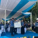 Bupati Garut (tengah), kepala BKD Garut (kanan), Kepala kantor BKN regional III Jawabarat Banten (kiri)