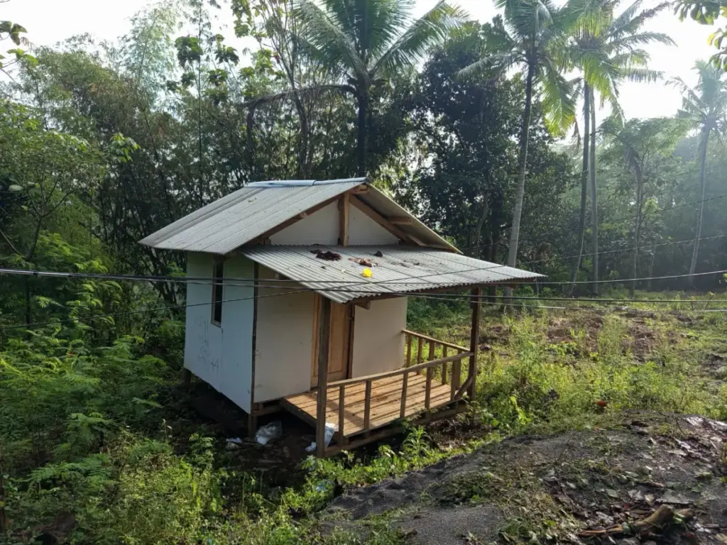Saung Tempat Ditemukannya Mayat Minta Dibongkar, Warga Cibatu Masih Merinding Lewat Lokasi Saung milik warga Cibiuk di Salagedang Desa Cibatu, lokasi ditemukannya mayat wanita