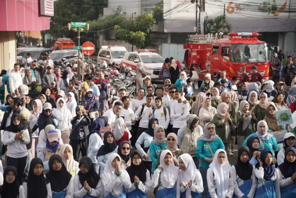 Pemkab Garut Jadikan Car Free Day untuk Dekatkan Pelayanan Publik Car free day di Jalan Ahmad Yani Garut. (Istimewa)