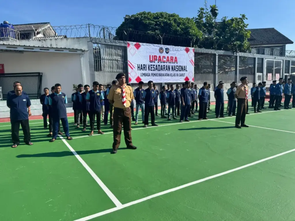 Meneguhkan Harapan: Lapas Garut Rayakan HKN Sebagai Titik Balik Perubahan Warga Binaan Pelaksanaan Upacara Hari Kesadaran Nasional di Lapas kelas IIA Garut