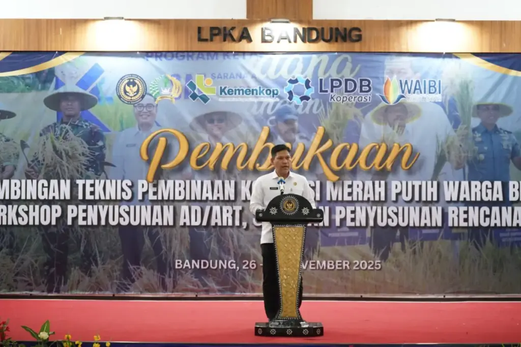 Kanwil Ditjenpas Jabar Buka Bimtek Koperasi Merah Putih Warga Binaan se-Jawa Barat Kalapas Garut, Rusdedy, sebagai ketua pelaksana menyampaikan laporan dalam Bimbingan Teknis Pembinaan Koperasi