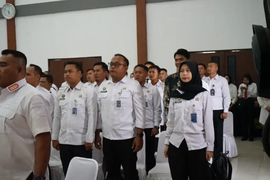 Pengurus Koperasi Merah Putih Warga Binaan (KMP-WB) Lapas Garut bersama dengan KMP-WB Lapas dan Rutan se-Jawa