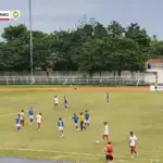 Persigar (biru) gagal raih poin maksimal saat menghadapi Persika 1951 Karawang. (Tangkapan layar livestreaming