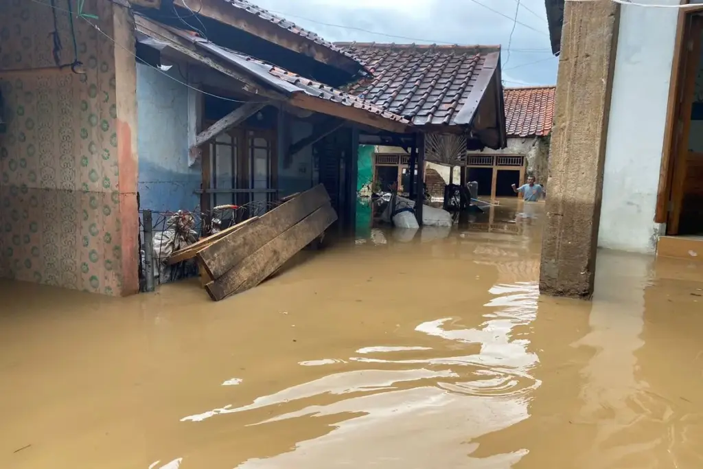 banjir di Kp Sudika Indah, Desa Haurpanggung, Kecamatan Tarogong Kidul
