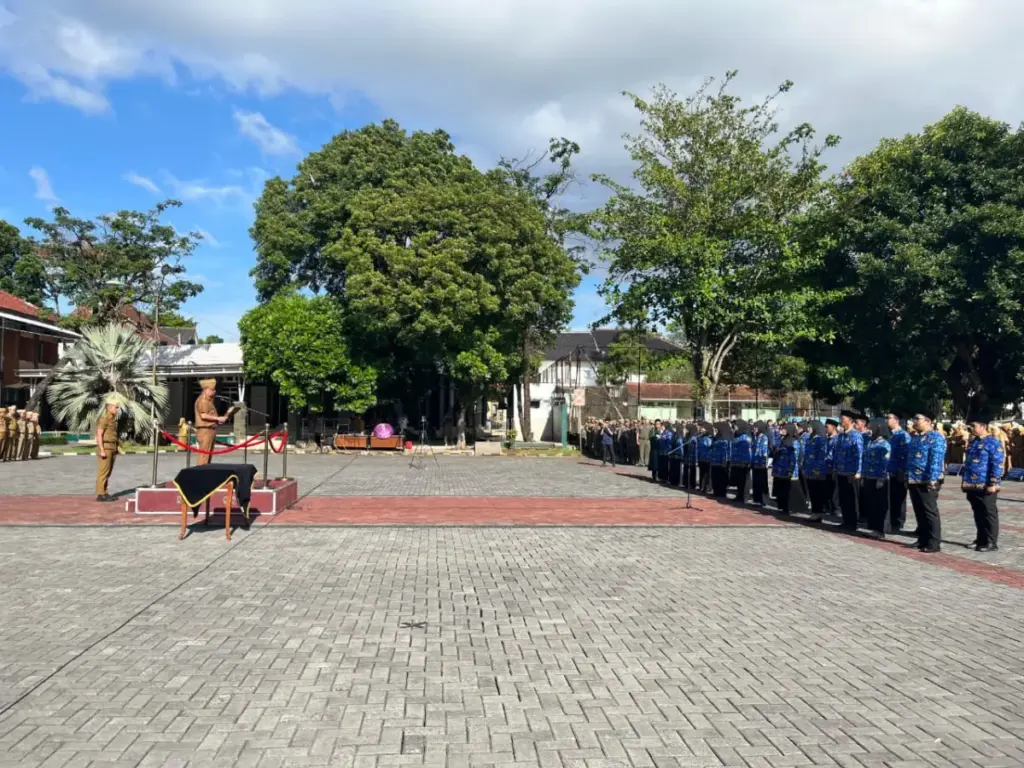 Honorer Garut Resmi Dapat NIK dan Siap Dilantik Jadi PPPK Paruh Waktu. (Rizka/Radar Garut)