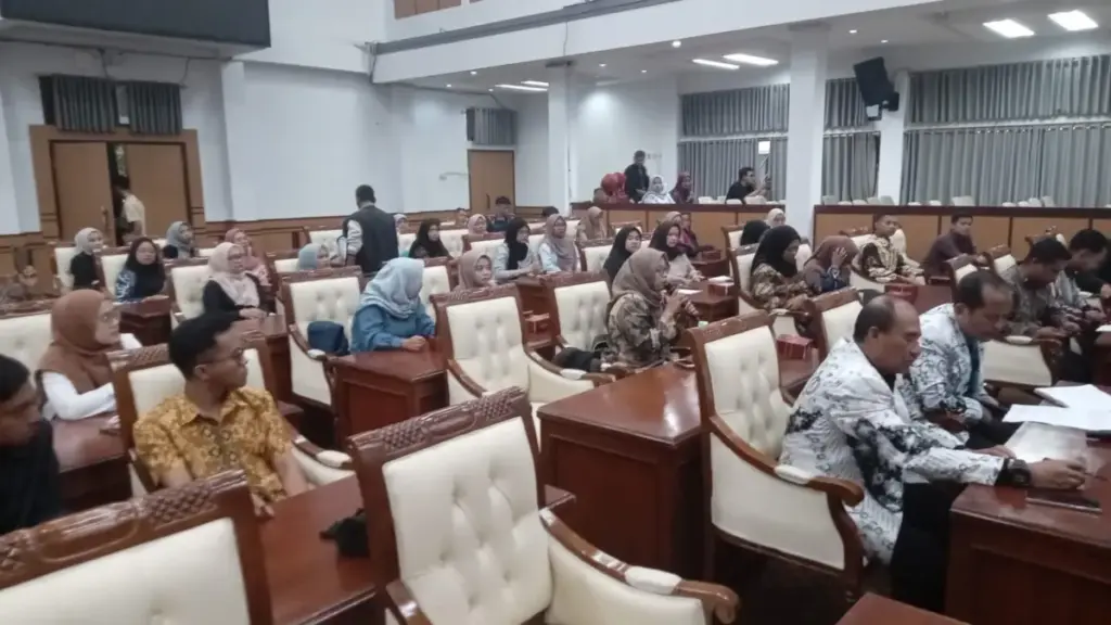 334 Guru PPG Prajabatan di Garut Belum Masuk di PPPK Paruh Waktu dan Belum Masuk Dapodik 334 Guru PPG Prajabatan di Garut Belum Masuk di PPPK Paruh Waktu dan Belum Masuk Dapodik