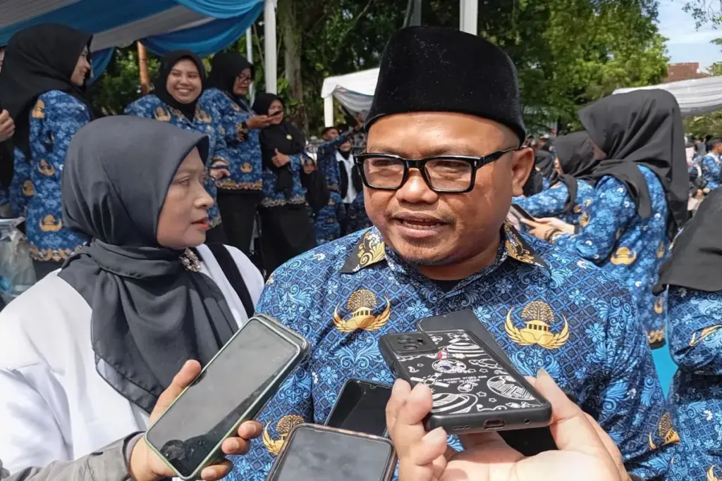 6.596 Dilantik PPPK Paruh Waktu, 2.000 Guru Masih Menunggu Kejelasan Nasibnya Ketua Fagar Garut, Mamol Abdul Faqih
