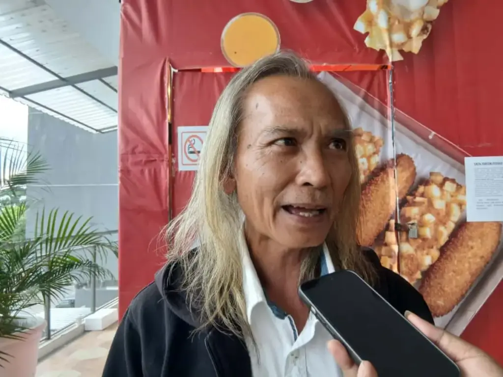 Iwan Muri, Seniman Rupa asal Garut