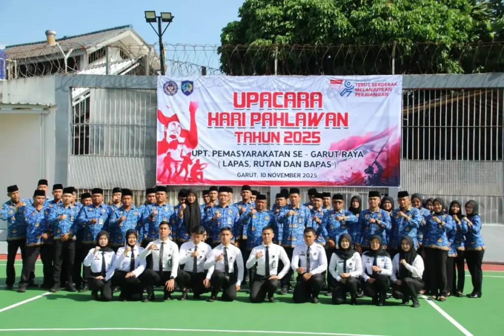 Lapas Kelas IIA Garut melaksanakan upacara peringatan Hari Pahlawan Tahun 2025