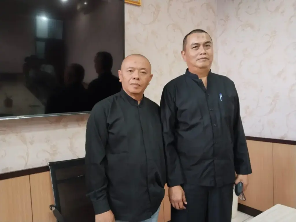 Dinas Pertanian Garut Menduga Daya Beli Petani Pengaruhi Rendahnya Serapan Pupuk Subsidi Kepala Dinas Pertanian, Haeruman (kiri) bersama Kabid Sarana Tanaman Pangan Hortikurtura dan Perkebunan, Ardhy