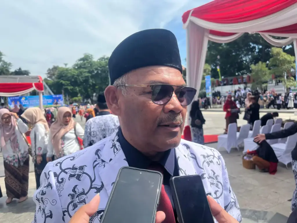Ketua Persatuan Guru Republik Indonesia (PGRI) Kabupaten Garut, Encep Suherman