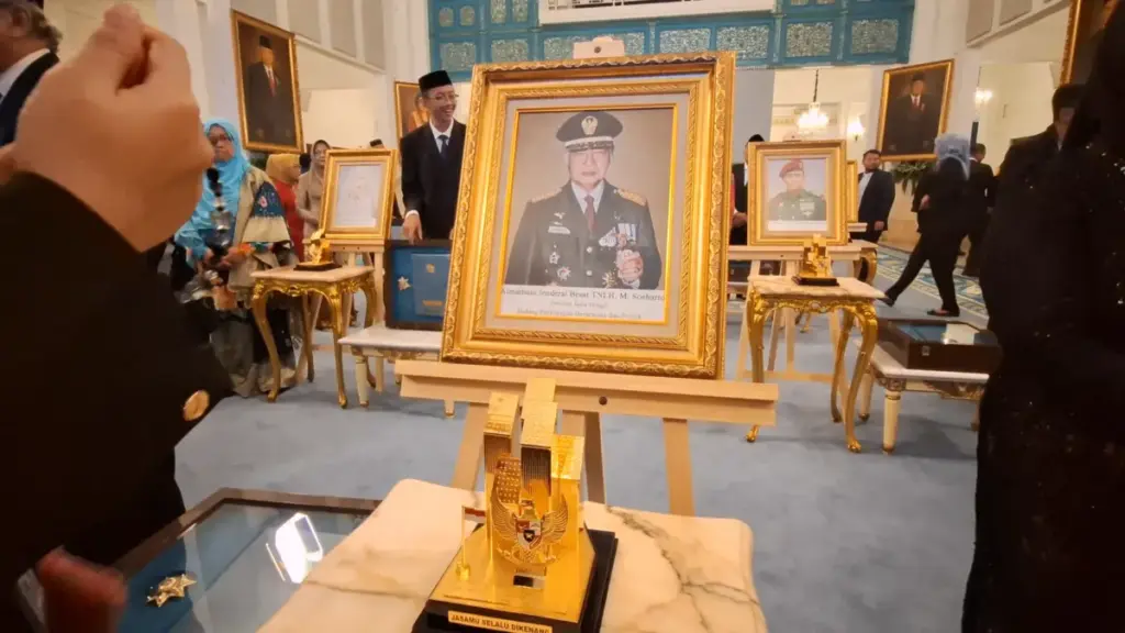 Presiden RI ke-2 Soeharto resmi menyandang sebagai pahlawan nasional-disway.id/Anisha Aprilia -