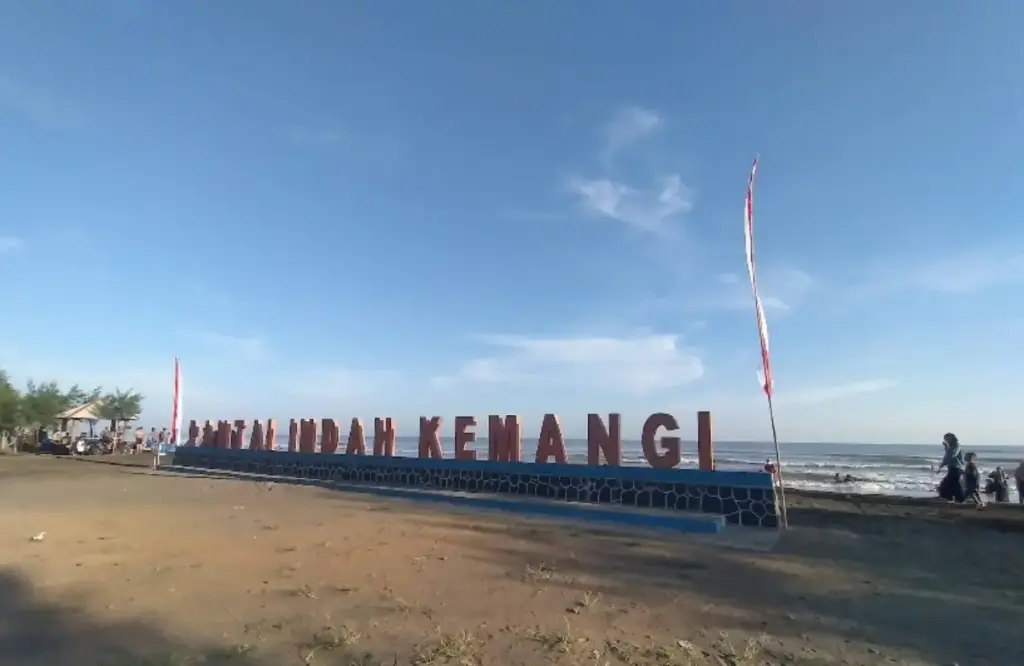 Bintang 5: Ini Dia Ulasan Pengunjung Pantai Indah Kemangi di Kabupaten Kendal, Jawa tengah ulasan pantai indah kemangi