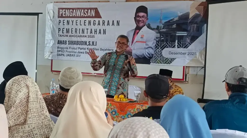 Ahab Sihabudin: Dukung Arah Pembangunan di Jabar Tanpa Merusak Ekosistem Alam Anggota DPRD Jabar Fraksi PKS Ahab Sihabudin saat menghadiri kegiatan Pengawasan Penyelenggaraan Pemerintahan
