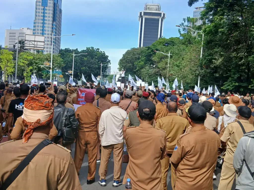 Massa dari Desa protes PMK 81 tahun 2025 di Jakarta (istimewa)