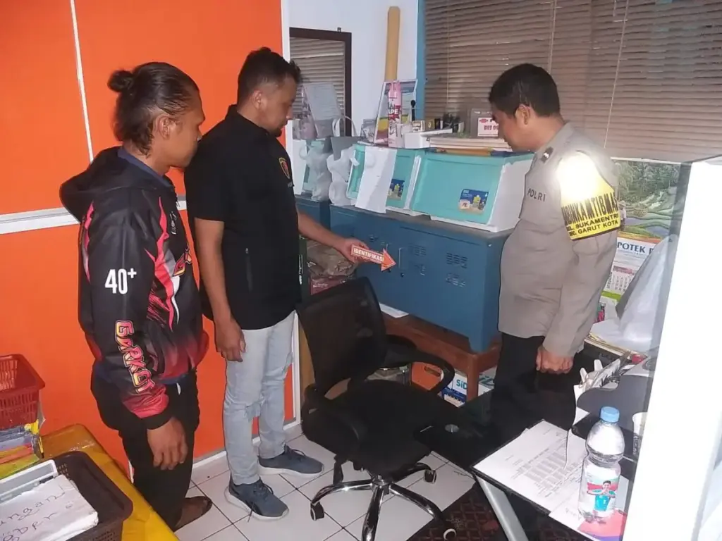 TK Al-Wasilah Dibobol Pencuri, Pelaku Berhasil Diringkus Polisi TK Al-Wasilah Dibobol Pencuri, Polres Garut Ringkus Pelaku. (Ist)
