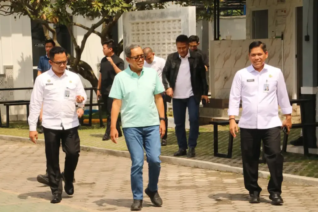 Kedatangan Sekjen Kemenimipas disambut oleh Kepala Lapas Garut, Rusdedy