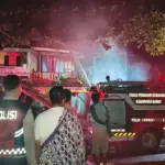 Penginapan Dua Lantai di Pantai Sayang Heulang Pameungpeuk Terbakar, Kerugian Ditaksir Hingga Ratusan Juta
