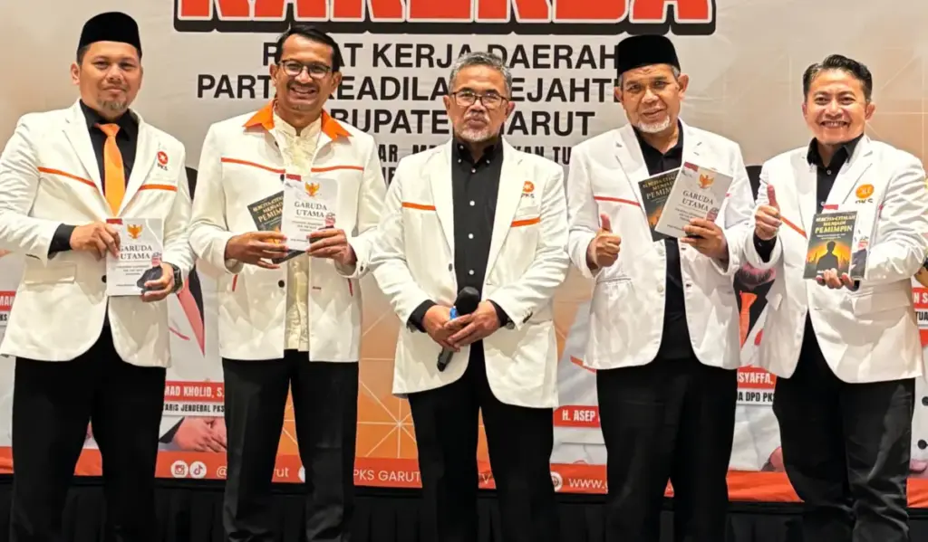 Jadi Trigger Lahirkan Pemimpin Bangsa, Ahab Sihabudin Luncurkan Buku Berjudul Garuda Utama Launching buku dengan judul Garuda Utama karya Ahab Syihabudin (Politisi & Anggota DPRD Jabar) sekaligus penye