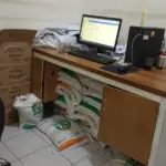 Puluhan karung beras dan 20 bungkus minyak goreng bsntuan pangan, belum diambil KPM di Kantor Desa Cibiuk