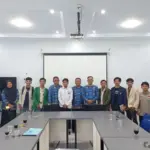 BEM PTNU saat mendatangi kantor Dinas Komunikasi dan Informatika (Diskominfo) Garut. (Ale/Radar Garut)
