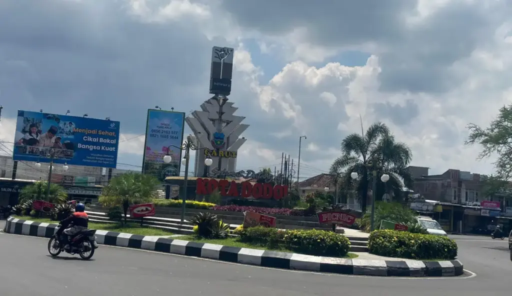 5 Julukan Populer Garut: Dari Kota Dodol hingga Swiss van Java 5 Julukan Populer Garut: Dari Kota Dodol hingga Swiss van Java. (Rizka/Radar Garut)