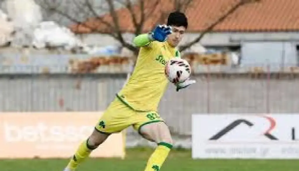 Cyrus Margono Tinggalkan Eropa, Sinyal Gabung Persib Bandung Semakin Kuat? cyrus margono