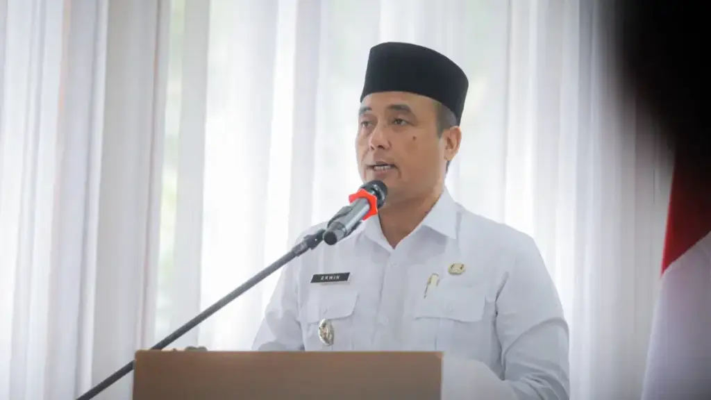 Wakil Wali Kota Bandung dan Anggota DPRD Resmi Jadi Tersangka! Kejari Temukan Dua Bukti Kuat Wakil Wali Kota Bandung dan Anggota DPRD Resmi Jadi Tersangka, Kejari Temukan Dua Bukti Kuat. (Foto: Istimewa)