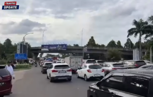 kondisi lalu lintas menuju puncak bogor