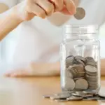 Uang Cepat Habis? Ini Cara Mengatur Keuangan dengan Lebih Bijak. (Foto: Freepik/radargarut.id)