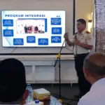 Kalapas Garut, Rusdedy ketika menyampaikan laporan kinerja Lapas Garut selama tahun 2025 di Kafe Integrasi