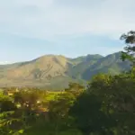 Senin pagi yang cerah, pemandangan gunung guntur Garut. (Foto: Rizki Peratami)