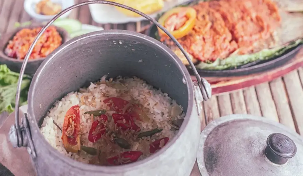 Wajib Coba! 4 Kuliner Garut Terpopuler dari Sate Legendaris hingga Kue Tradisional.(Ist)