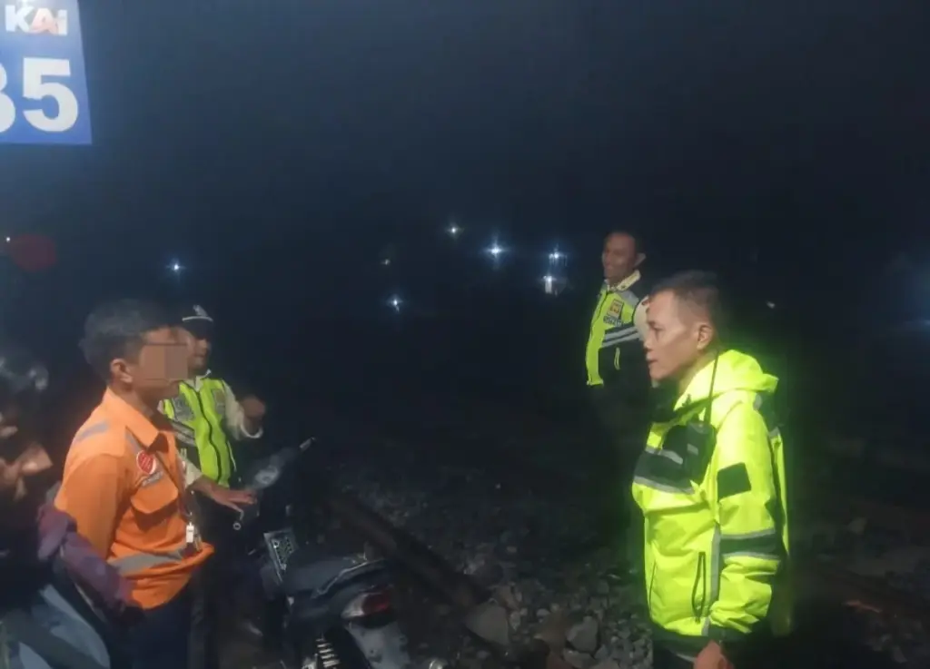 KAI Klarifikasi Dugaan Petugas Jaga Perlintasan Mabuk di Cibatu. (Ist)