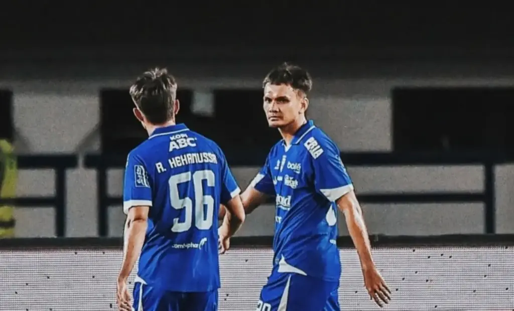 Duo Hehanussa Bersiap Tinggalkan Persib, Merapat ke Persik Kediri.